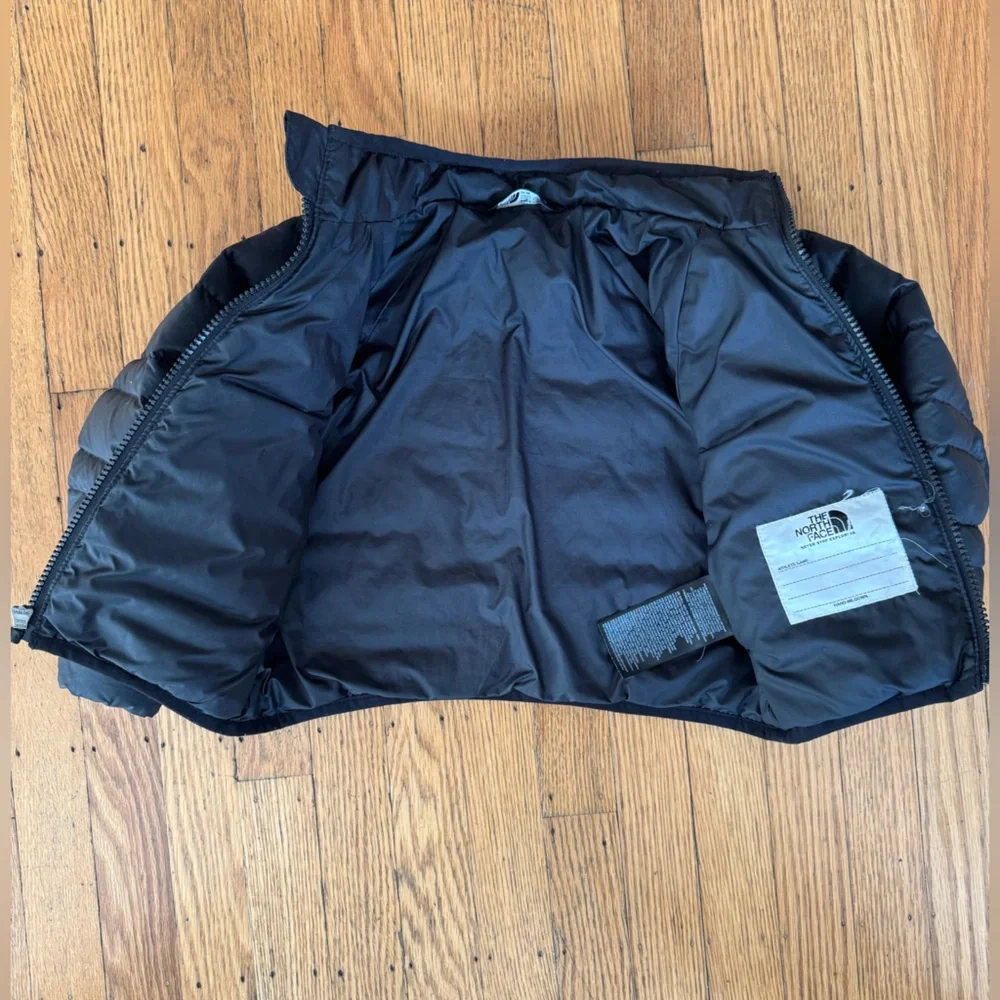The North Face Kids Black Puffer Jacket - Picture 6 of 13